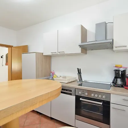 House Bozo 754 * Šišan