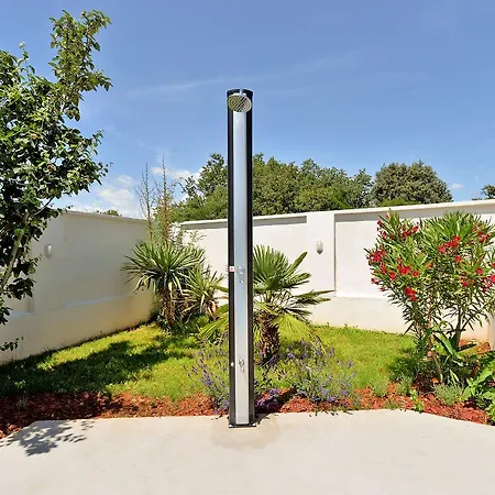 Nyaraló House Bozo 754