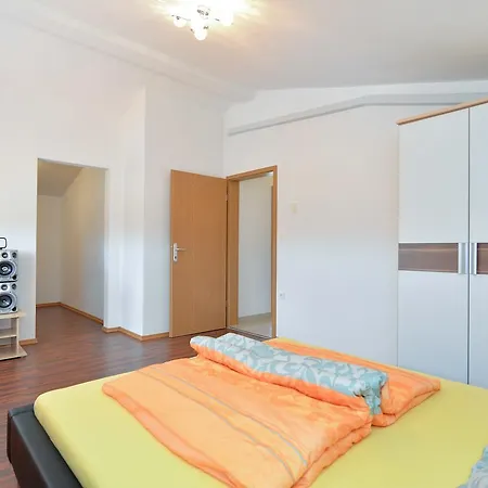 House Bozo 754 Šišan